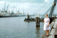 vertrek4.jpg (104234 bytes)